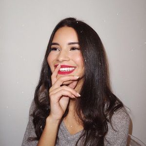 Meet your Posher, Aolanie